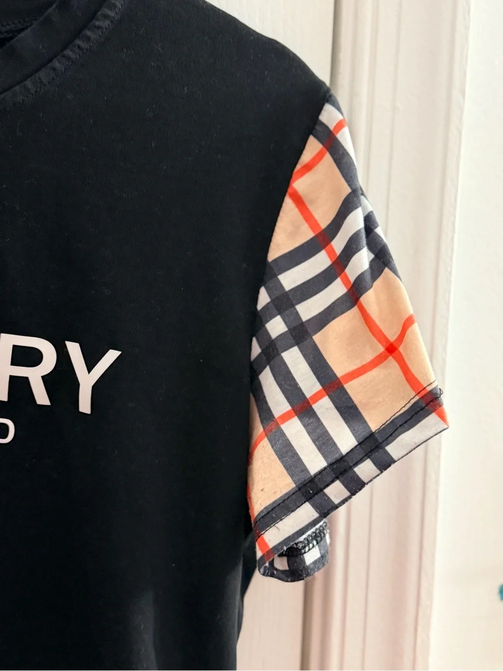 Burberry shirt no size tag pre loved